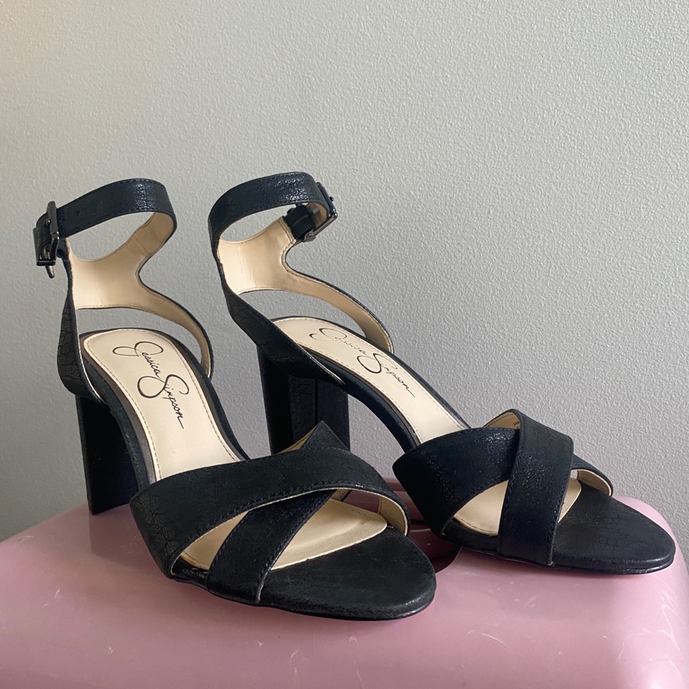 NEW JESSICA SIMPSON BLACK HEELS ANKLE STRAP CLASSIC BLOCK HEEL SZ 5.5